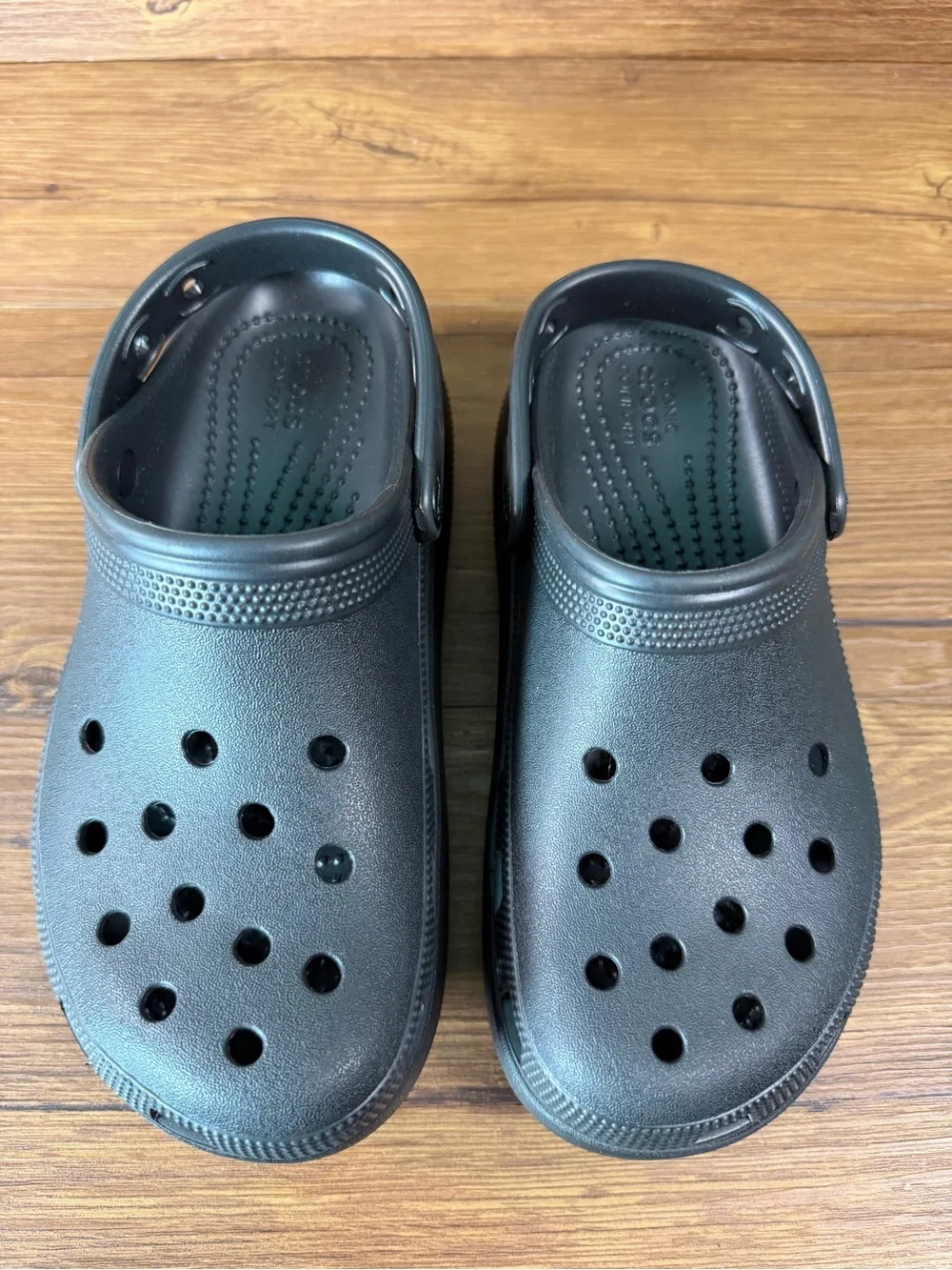Juniors Crocs Classic Crush Platform Croc Clog Sandals Size 4Y Black Shoes